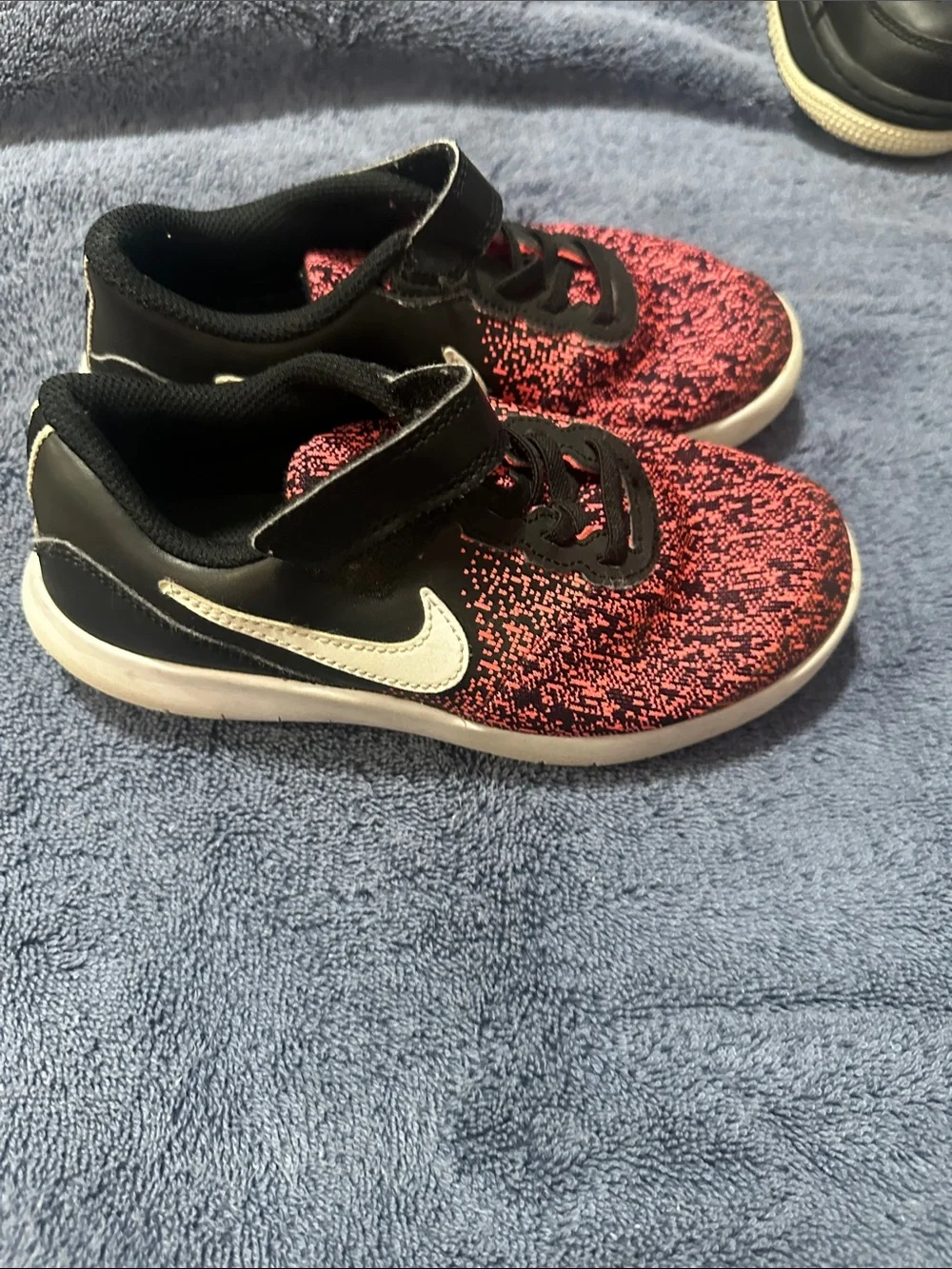 Nike Kids Black and Pink Knit Strap Sneakers